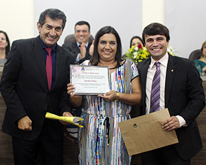2016 04 15 sessao solene mulher cidada diploma pastora sandra foto felipe queiroz div cmc