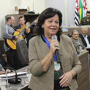 2016 06 22 sessao solene 29 04 cantora marion