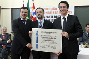 2016 08 01 sessao solene 9 julho diploma roberval